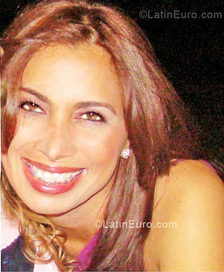 Date this hot Venezuela girl Denise from Maracaibo VE59