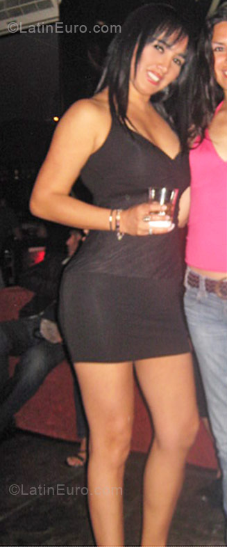 Date this georgeous Peru girl Evelyn from Lima PE395