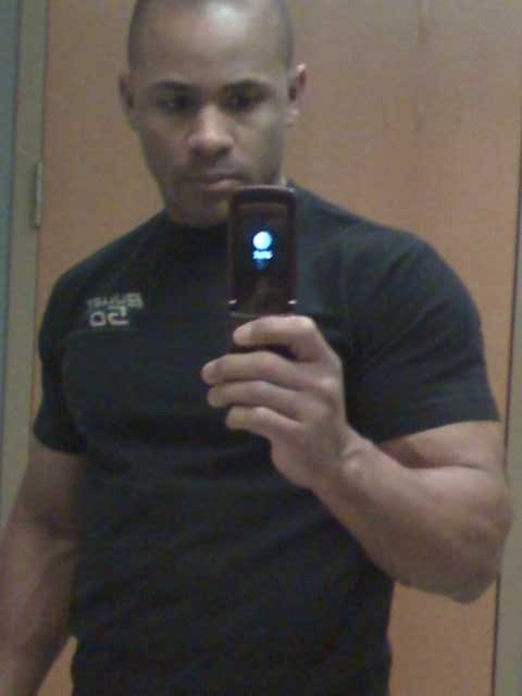 Date this pretty United States man Qnavarre from Garland US8472