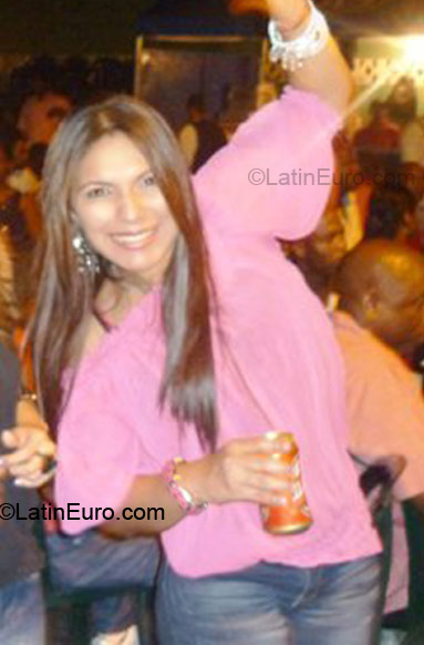 Date this georgeous Panama girl Adriana from Panama City PA46