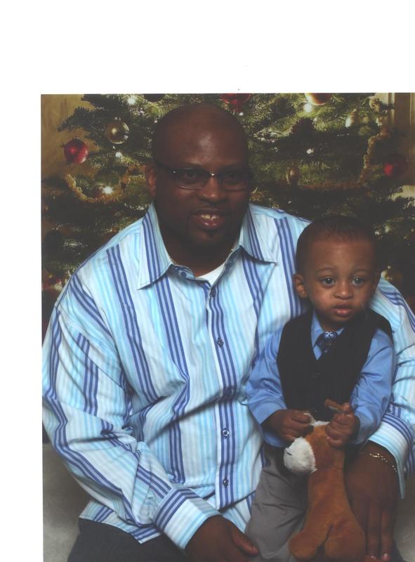 Date this tall United States man Pitoe from Las Vegas US8490