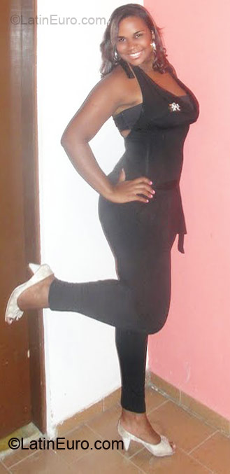 Date this happy Brazil girl Adailma from Santo Antonio De Jesus BR5033