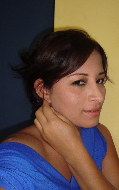 Date this voluptuous Ecuador girl YESIKA14 from Ecuador EC68