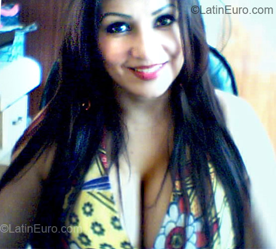 Date this stunning Venezuela girl Elsa from Merida VE49