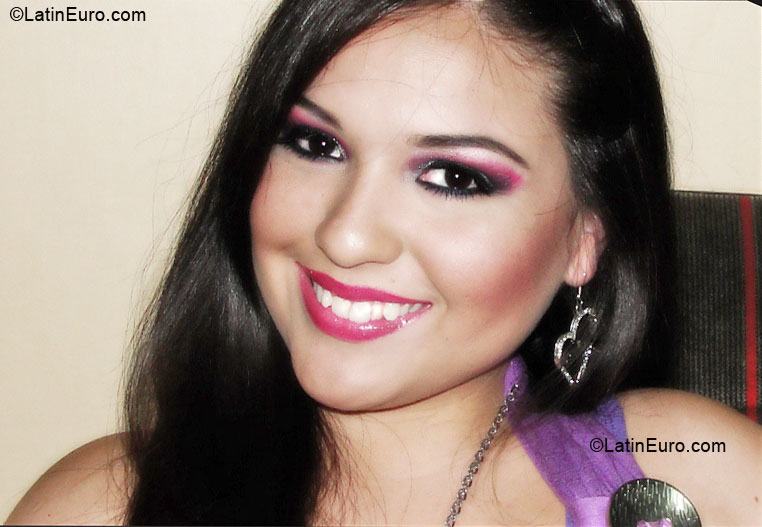 Date this happy Bolivia girl Susy Rivero from montero BO8