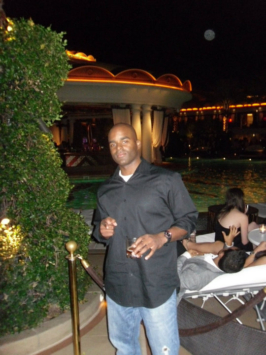 Date this pretty United States man Smokey24x from Sacramento US8823