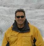 tall United States man Peter from Beverly Hills US8983