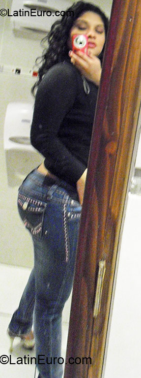 Date this hot Peru girl Marilin from Lima PE450