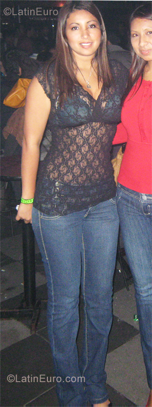 Date this tall Peru girl Rosa Maria from Lima PE453