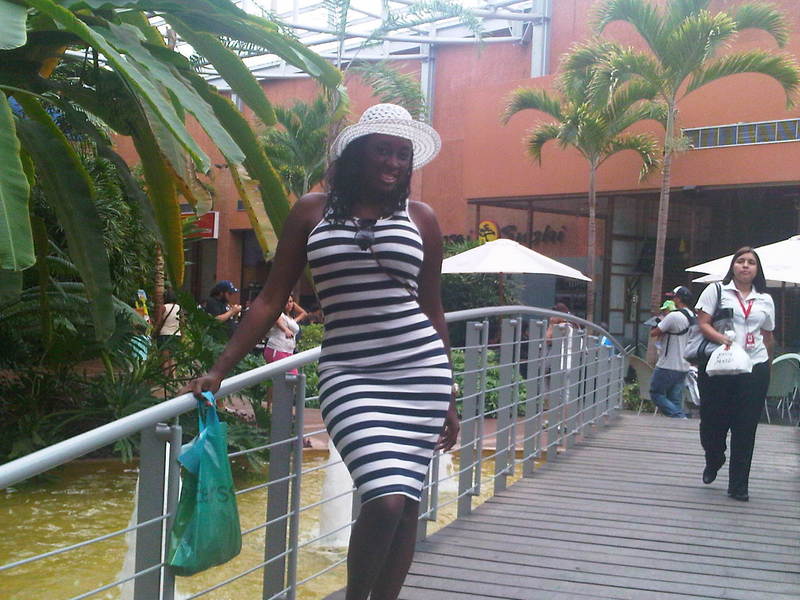 Date this foxy Venezuela girl Canela from caracas VE74