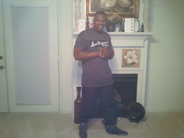 Date this voluptuous United States man Cornell from Yazoo City US9464