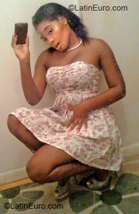 Date this lovely Jamaica girl Christy from Kingston JM243