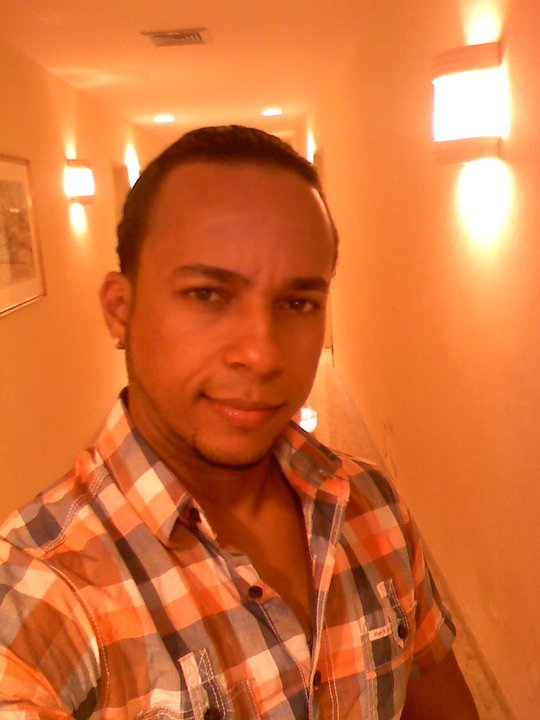 Date this nice looking Dominican Republic man Luis eduardo melendez from Santo Domingo DO7590