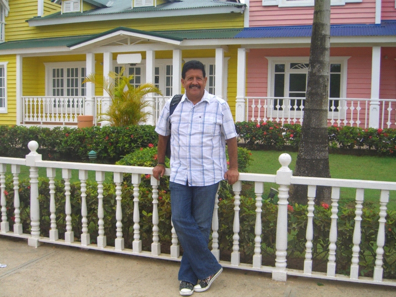 Date this gorgeous United States man Joe Vinicio from Long Beach US9958