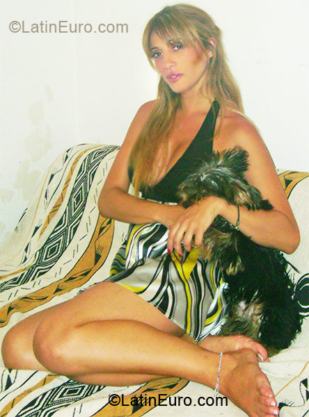Date this funny Argentina girl Nancy from Buenos Aires AR48
