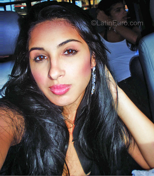 Date this delightful Brazil girl Ana Caroline from Manaus BR11222