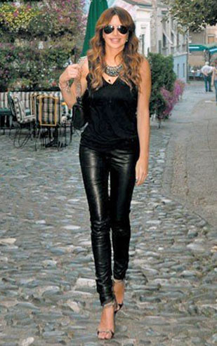 Date this exotic Italy girl Nevenshill from Schio IT157