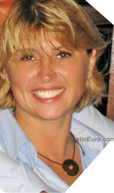 Date this fun Brazil girl Gesilaine from Curitiba BR5785