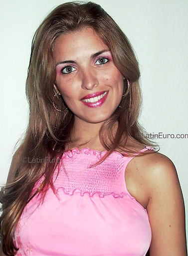 Date this attractive Spain girl Ebelise from Zaragoza ES196