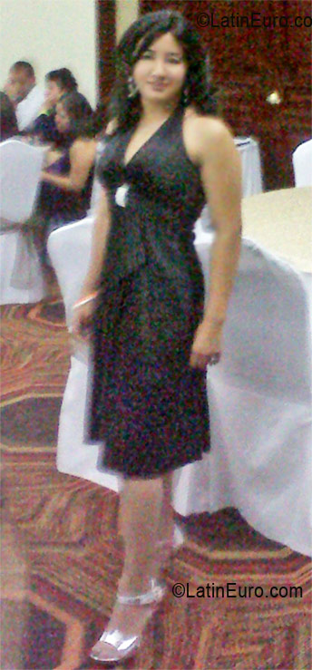 Date this beautiful Guatemala girl Sandra from Guatemala City GT21