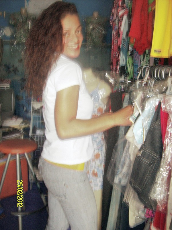 Date this happy Brazil girl Selminha from Recife BR5889