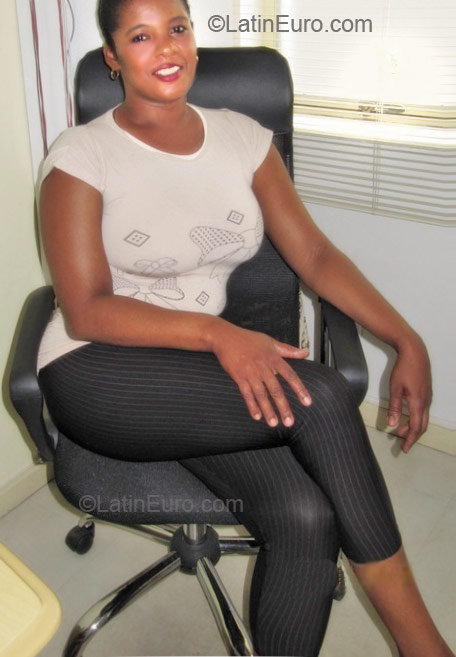 Date this sensual Brazil girl Graziella from Ponte Nova BR5901