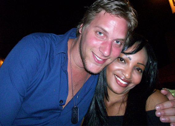 Date this voluptuous Brazil girl Thanks LatinEuro !!!! from Thanks LatinEuro !!!! BR5909