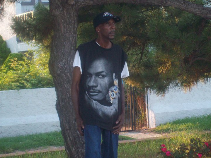 Date this charming United States man 3rday from Hampton US11007