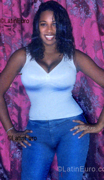 Date this cute Brazil girl Maysa Cristina from Rio de Janeiro BR5943
