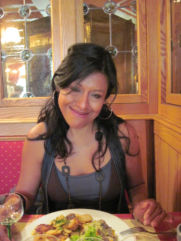 Date this cute France girl ISABEL from Pau FR142