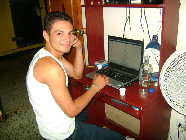 Date this passionate Colombia man Luis alfonso from Tulua CO7864