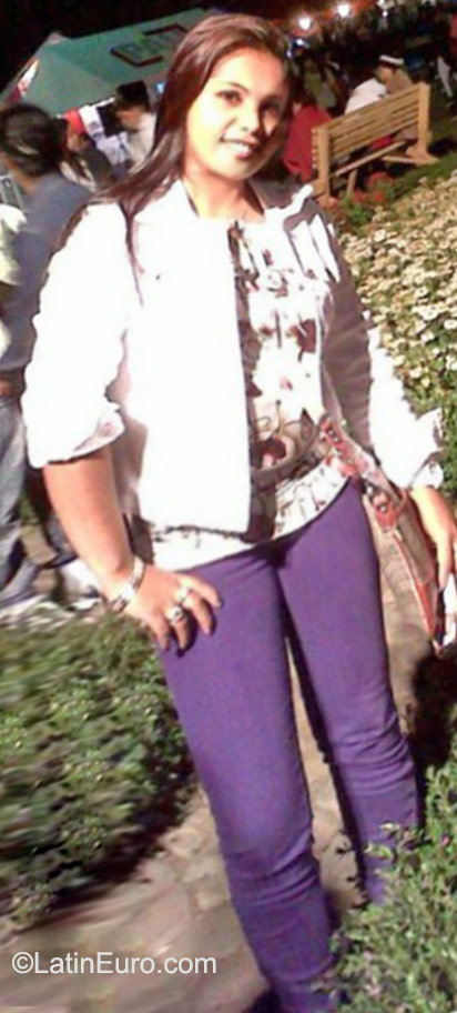 Date this gorgeous Panama girl Lisseth from Panama City PA720