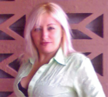 Date this funny Costa Rica girl Ana Patricia from San Jose CR94