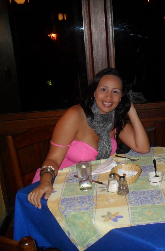Date this hard body Colombia girl Rouxie121 from Cartagena CO8282