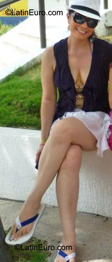 Date this foxy Colombia girl Diana from Bucaramanga CO8346