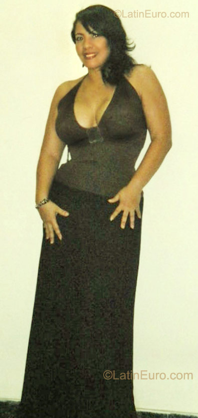 Date this hot Colombia girl Amada from Barranquilla CO8315