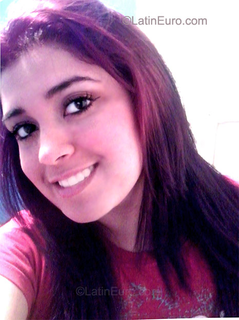 Date this stunning Costa Rica girl Joselyn from Cartago CR115