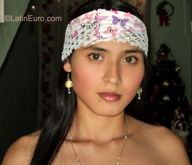 Date this fun Colombia girl Amparito from Pereira CO8402