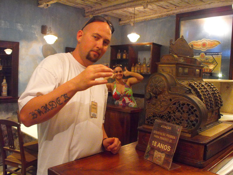 Date this voluptuous United States man Timothy from Sherman Oaks US11671