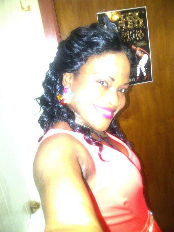 Date this sensual United States girl DeAndrea from New York US11678