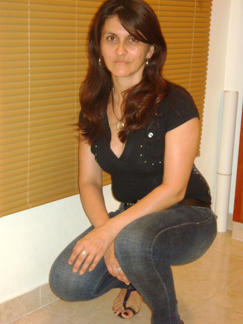 Date this charming Colombia girl Amparo from Pereira CO8440