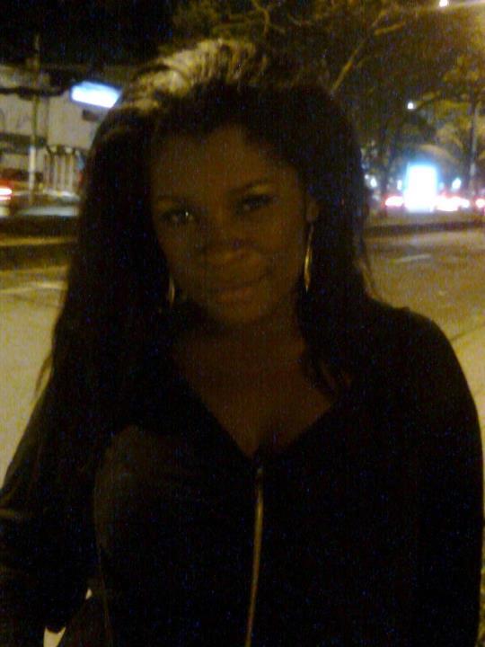 Date this athletic Colombia girl Carolina69 from Cali CO9016