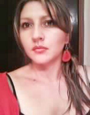 Date this cute Colombia girl Maria from Bogota CO8682