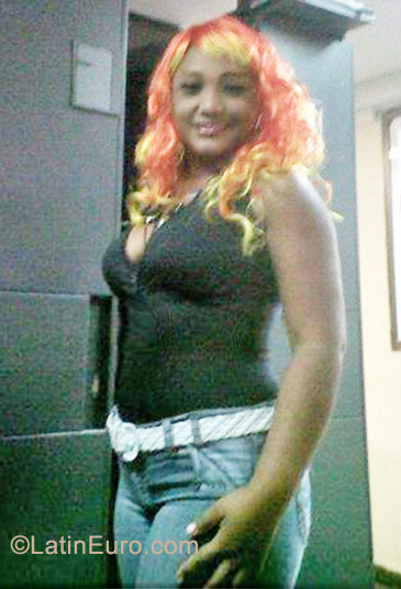 Date this gorgeous Colombia girl Tania from Santa Marta CO8703