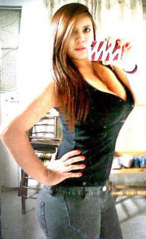 Date this charming Colombia girl Sara from Bogota CO8704