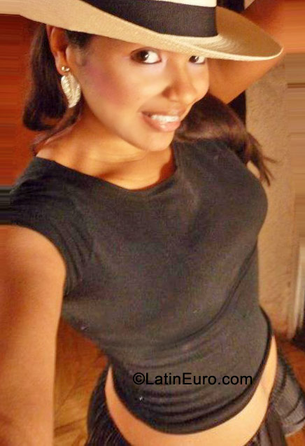 Date this passionate Colombia girl Diana from Bogota CO8711
