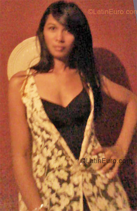 Date this beautiful Colombia girl Yeiklis from Valledupar CO8853