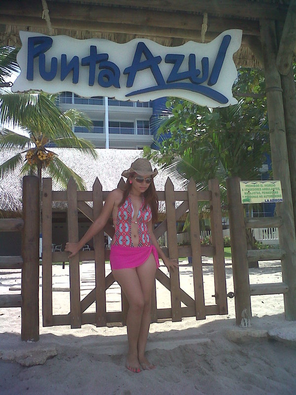 Date this pretty Colombia girl Nissy from Monteria CO8870