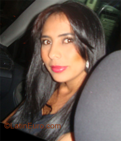 Date this georgeous Colombia girl Andrea from Medellin CO8911
