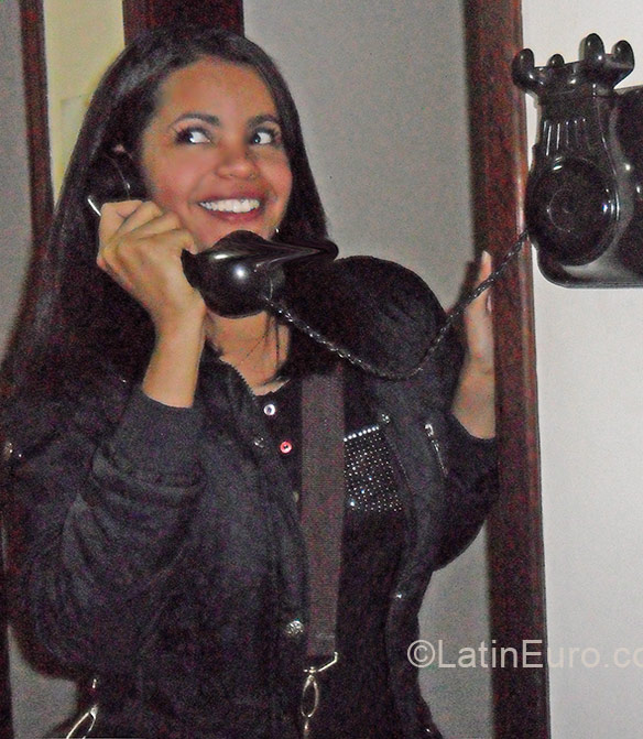 Date this good-looking Brazil girl Ana Paula from Sao Paulo BR9385